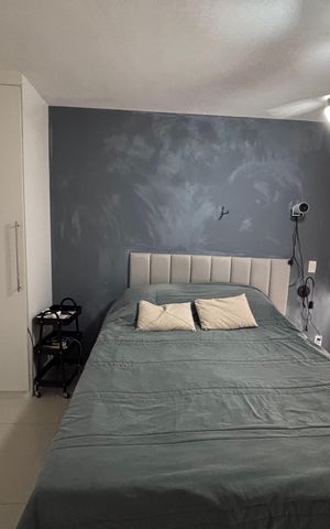 Apartamento à venda com 83m², 3 quartos e 2 vagas Apartamento à venda com 83m², 3 quartos e 2 vagasQuarto 1
