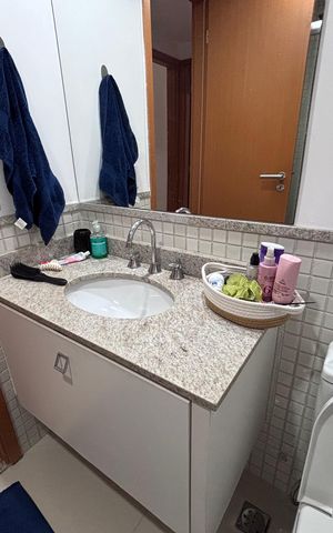 Apartamento à venda com 83m², 3 quartos e 2 vagas Apartamento à venda com 83m², 3 quartos e 2 vagasBanheiro