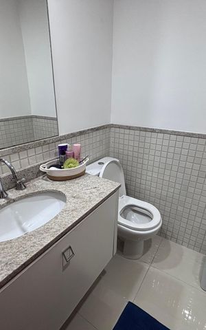 Apartamento à venda com 83m², 3 quartos e 2 vagas Apartamento à venda com 83m², 3 quartos e 2 vagasBanheiro