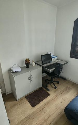 Apartamento à venda com 130m², 4 quartos e 3 vagas Apartamento à venda com 130m², 4 quartos e 3 vagasQuarto