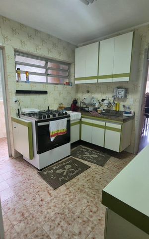 Apartamento à venda com 130m², 4 quartos e 3 vagas Apartamento à venda com 130m², 4 quartos e 3 vagasCozinha