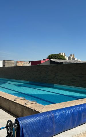 Apartamento à venda com 130m², 3 quartos e 2 vagas Apartamento à venda com 130m², 3 quartos e 2 vagasPiscina