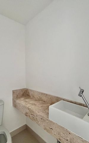 Apartamento à venda com 130m², 3 quartos e 2 vagas Apartamento à venda com 130m², 3 quartos e 2 vagasLavabo