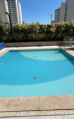 Apartamento à venda com 130m², 3 quartos e 2 vagas Apartamento à venda com 130m², 3 quartos e 2 vagasPiscina