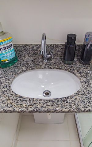 Apartamento à venda com 38m², 2 quartos e sem vagaDetalhe - Banheiro