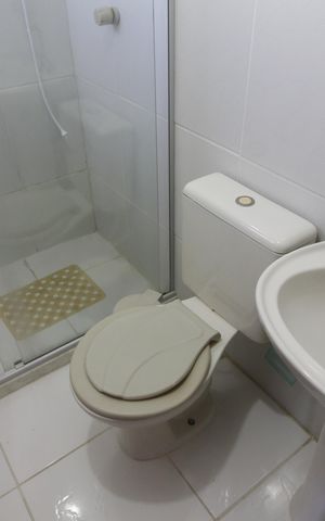 Casa de condomínio para alugar com 60m², 2 quartos e 1 vagaBanheiro da Suíte