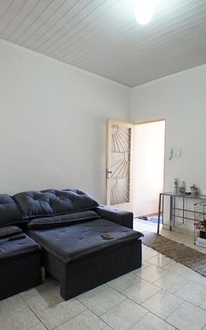 Casa à venda com 100m², 2 quartos e 1 vagaSala