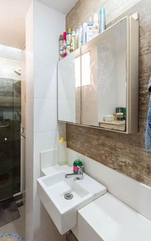Apartamento à venda com 57m², 4 quartos e 1 vagaBanheiro 2