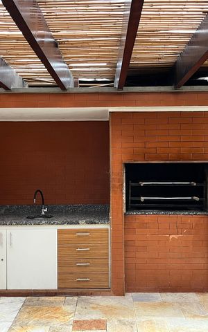Apartamento à venda com 120m², 3 quartos e 2 vagas Apartamento à venda com 120m², 3 quartos e 2 vagasÁrea comum - Churrasqueira