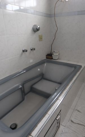 Casa à venda com 149m², 3 quartos e 2 vagasBanheiro de Cima