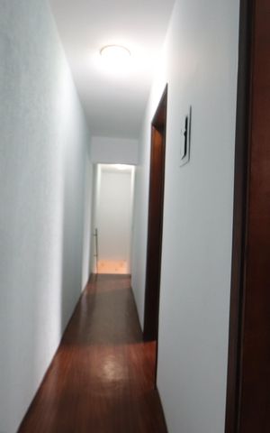Casa à venda com 149m², 3 quartos e 2 vagasCorredor