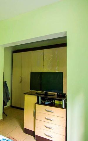 Casa à venda com 143m², 2 quartos e 2 vagas