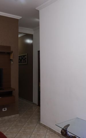 Casa de condomínio à venda com 106m², 2 quartos e 2 vagasSala