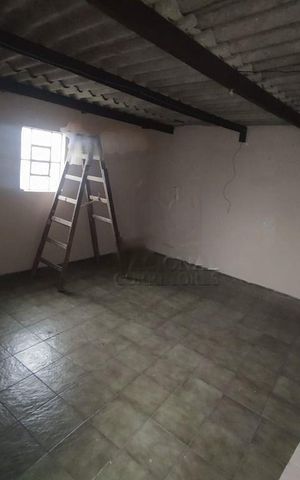 Casa à venda com 199m², 2 quartos e 2 vagas