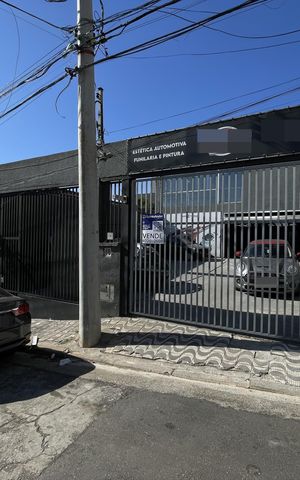 Casa à venda com 499m², 1 quarto e 16 vagas Casa à venda com 499m², 1 quarto e 16 vagasFachada + Placa