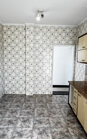 Apartamento à venda com 130m², 3 quartos e sem vaga Apartamento à venda com 130m², 3 quartos e sem vagaCozinha