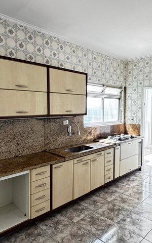 Apartamento à venda com 130m², 3 quartos e sem vaga Apartamento à venda com 130m², 3 quartos e sem vagaCozinha