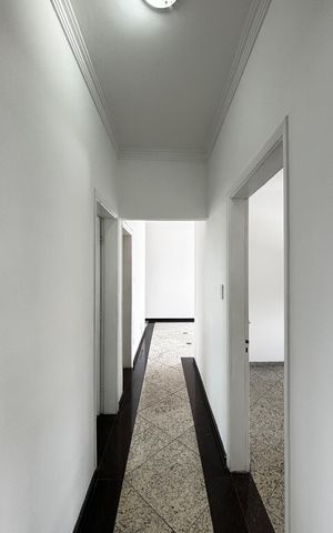 Apartamento à venda com 130m², 3 quartos e sem vaga Apartamento à venda com 130m², 3 quartos e sem vagaCorredor