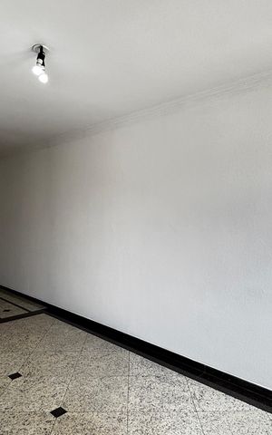 Apartamento à venda com 130m², 3 quartos e sem vaga Apartamento à venda com 130m², 3 quartos e sem vagaSala