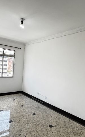 Apartamento à venda com 130m², 3 quartos e sem vaga Apartamento à venda com 130m², 3 quartos e sem vagaSala