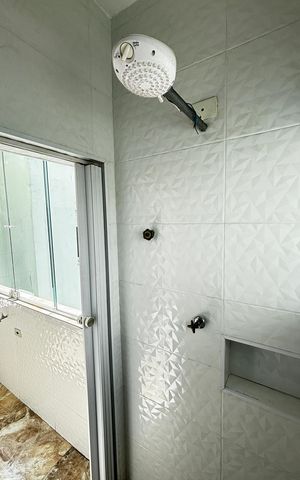 Apartamento à venda com 130m², 3 quartos e sem vaga Apartamento à venda com 130m², 3 quartos e sem vagaBanheiro de Serviço
