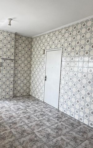 Apartamento à venda com 130m², 3 quartos e sem vaga Apartamento à venda com 130m², 3 quartos e sem vagaCozinha