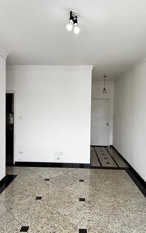 Apartamento à venda com 130m², 3 quartos e sem vaga Apartamento à venda com 130m², 3 quartos e sem vagaSala