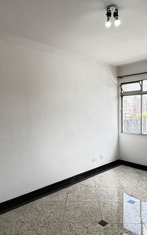 Apartamento à venda com 130m², 3 quartos e sem vaga Apartamento à venda com 130m², 3 quartos e sem vagaSala