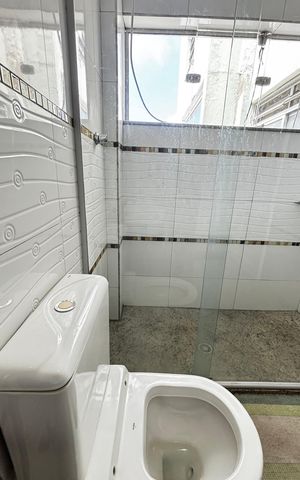 Apartamento à venda com 130m², 3 quartos e sem vaga Apartamento à venda com 130m², 3 quartos e sem vagaBanheiro