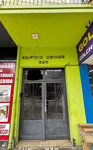 Apartamento à venda com 130m², 3 quartos e sem vaga Apartamento à venda com 130m², 3 quartos e sem vagaFachada