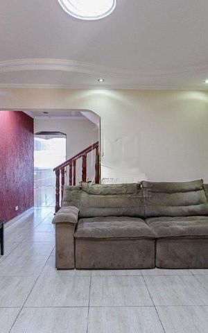 Casa à venda com 185m², 3 quartos e 2 vagas