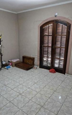 Casa à venda com 165m², 2 quartos e 2 vagas