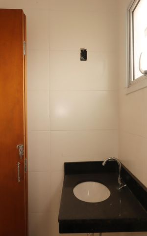 Casa à venda com 143m², 2 quartos e 2 vagasBanheiro Social
