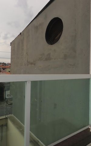 Casa à venda com 143m², 2 quartos e 2 vagasSacada da Sala de TV