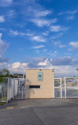 Apartamento para alugar com 42m², 2 quartos e 1 vaga Apartamento para alugar com 42m², 2 quartos e 1 vagaFachada e portaria