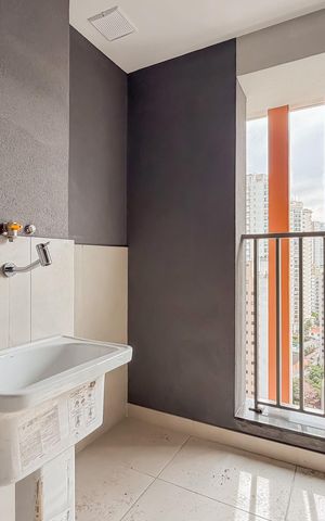 Apartamento à venda com 90m², 2 quartos e 1 vaga Apartamento à venda com 90m², 2 quartos e 1 vagaCozinha e Área de Serviço
