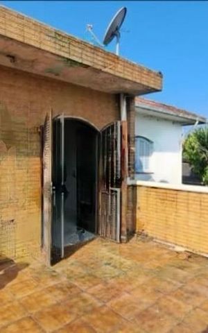 Casa à venda com 149m², 5 quartos e 1 vaga