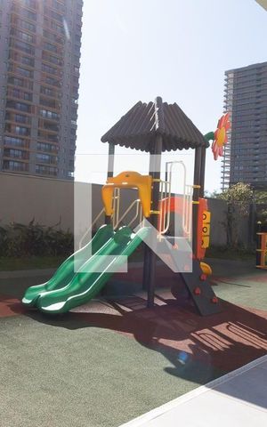 Apartamento para alugar com 126m², 3 quartos e 2 vagas Apartamento para alugar com 126m², 3 quartos e 2 vagasÁrea comum - Playground