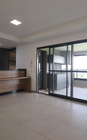 Apartamento para alugar com 126m², 3 quartos e 2 vagas Apartamento para alugar com 126m², 3 quartos e 2 vagasSala