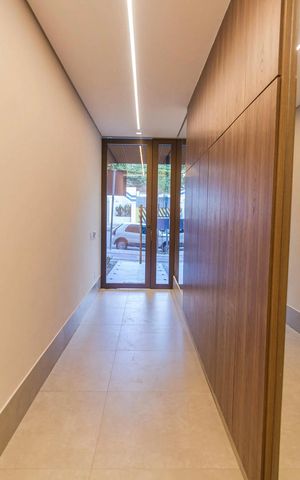 Apartamento à venda com 77m², 2 quartos e 2 vagas Apartamento à venda com 77m², 2 quartos e 2 vagasHall de entrada