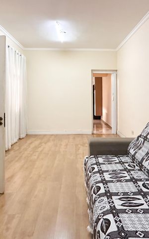 Casa para alugar com 140m², 4 quartos e 2 vagasSala