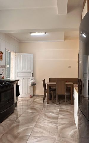Casa para alugar com 140m², 4 quartos e 2 vagasCozinha