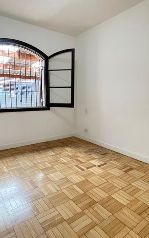 Casa à venda com 69m², 2 quartos e 2 vagasQuarto 1