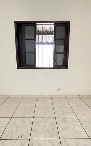 Casa à venda com 69m², 2 quartos e 2 vagasQuarto 2