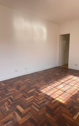 Casa à venda com 69m², 2 quartos e 2 vagasSala