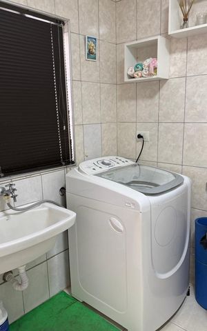 Casa à venda com 106m², 2 quartos e 1 vaga Casa à venda com 106m², 2 quartos e 1 vagaÁrea de serviço