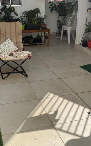 Casa à venda com 106m², 2 quartos e 1 vaga Casa à venda com 106m², 2 quartos e 1 vagaÁrea externa
