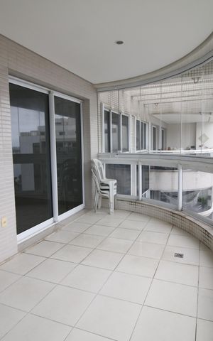 Apartamento para alugar com 165m², 4 quartos e 3 vagasVaranda