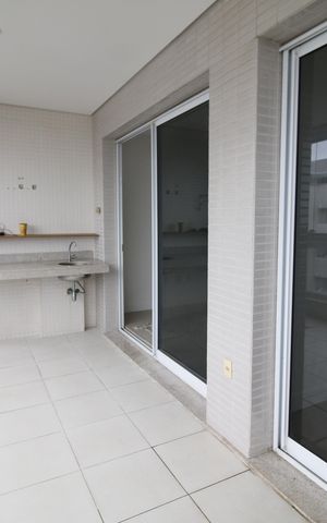 Apartamento para alugar com 165m², 4 quartos e 3 vagasVaranda