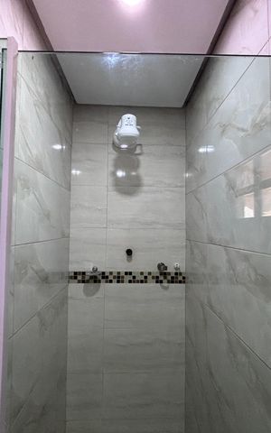Casa de condomínio para alugar com 265m², 3 quartos e 2 vagas Casa de condomínio para alugar com 265m², 3 quartos e 2 vagasBanheiro da Suíte